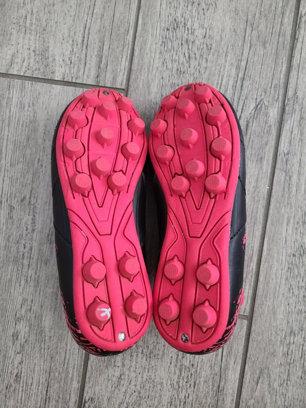 Brava Soccer Cleats Black Pink Girls Size 2D - Picture 10 of 11